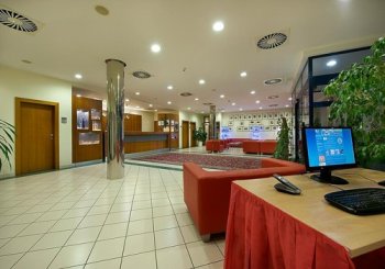 EA Ramada Airport Hotel Prague